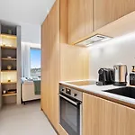 Modern And Cozy Studio Retreat Near The City